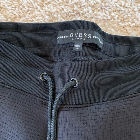 🆕 Guess Los Angeles scuba knit grid joggers - Picture 8 of 8